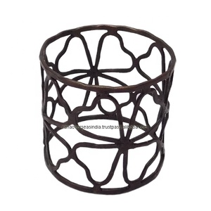 Vente chaude Personnalisé Décoratif Creux Coeur Conception À La Main En Fer Serviette Anneau Titulaire Parties Mariages Motif Décoration De Table - Product Image 2