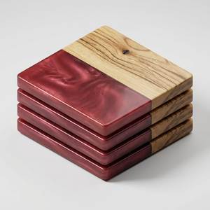 Ensemble moderne de 4 dessous-de-verre carrés bicolores vert et bois naturel, tapis de table et sous-verres faits à la main en bois et résine, en vente - Product Image 4