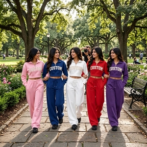 Conjunto de chándal azul real para mujer con top corto y media cremallera, pantalones de chándal de pierna ancha, ropa de descanso personalizada con bordado, OEM, venta al por mayor, marca privada - Product Image 4