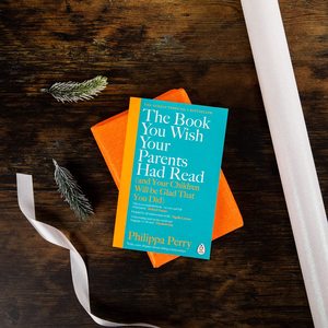 El libro que deseaba que sus padres hubieran leído de Philippa Perry, libro en inglés con tapa blanda, guía sobre crianza de hijos y relaciones familiares - Product Image 3