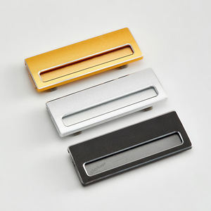 Fabricante de Placas, Placa de Identificación de Metal Personalizada de Aleación de Zinc y Latón, Grabado y Impresión Digital - Product Image 1