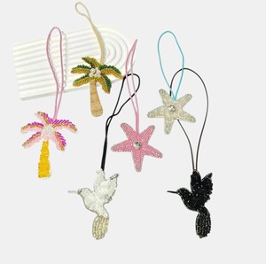 Décoration suspendue de luxe en perles Zardozi |   Ornements faits à la main en forme d'étoile de mer, de palmier et d'oiseau |   Cadeaux pour l'Aïd, le Ramadan et Noël - Product Image 2