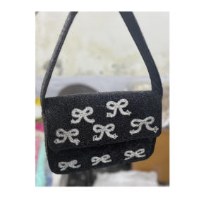 กระเป๋าคลัทช์ออกแบบหรูหราสไตล์โบฮีเมียนของผู้หญิงทำด้วยมือแนวอินเดียกระเป๋าสะพายข้างประดับลูกปัดสำหรับปาร์ตี้ยามเย็นกระเป๋าแมสเซนเจอร์โบฮีเมียน - Product Image 1