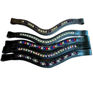 Bandas de cejas de brida de cuero genuino hechas a medida de alta calidad con banda de cejas de cadena Hotfix de piedra de diseñador elegante para caballos - Product Image 2