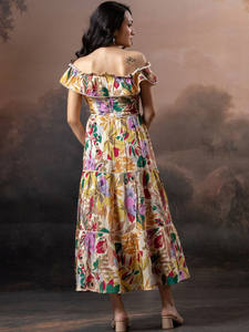 เดรสยาวแม็กซี่สีขาวพิมพ์ลายดอกหลากสี แต่งลูกไม้ คอทรงโอ แขนสั้นระบาย จับจีบระบายช่วงเอว - Product Image 2