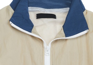 แจ็คเก็ตกันลมสำหรับผู้ชายแจ็คเก็ตลำลองมีซิปมีฮู้ดแบบลำลอง100% ผ้าโพลีเอสเตอร์สำหรับยิมฟิตเนสน้ำหนักเบา - Product Image 4