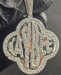 Colgante de letra personalizado con diamante de moissanita VVS en plata de ley 925 para uso unisex - Product Image 1