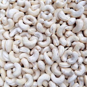 Ready To Ship Cashew <b>Nuts</b> Kaju Badam <b>Nuts</b> FREE Tax SANTIGO Cashew <b>Kernel</b> - Product Image 1