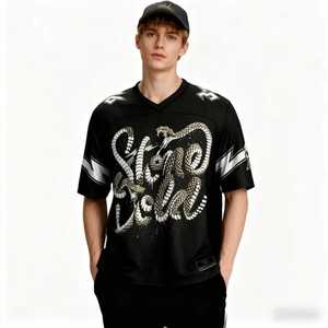 Camiseta Negra de Manga Corta con Cuello en V para Hombre, con Estampado de Serpiente, Estilo Urbano, Tejido Jersey, Corte Regular, Diseño Estampado - Product Image 3