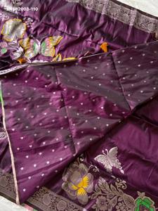 ผ้าไหมเนื้อนุ่มสวยงาม พร้อมลายปักดิ้นสีสันสดใส ลายผีเสื้อและดอกไม้ พร้อมพู่ห้อย ปาลลู ซารี-เสื้อคลุมแบบสวม ผู้จัดจำหน่ายทั่วโลก - Product Image 5