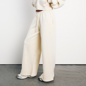 Custom <b>Women's</b> Off White Wide Leg Sweatpants Casual Polyester Cotton Loose Fit Oversized <b>Joggers</b> Wholesale OEM <b>Joggers</b> For <b>Women</b> - Product Image 2