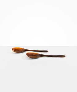 Cuillère en résine Aurevanta Signature, cuillère de service moderne en époxy faite à la main avec détails artistiques sculpturaux et finition haut de gamme, vente en gros - Product Image 2