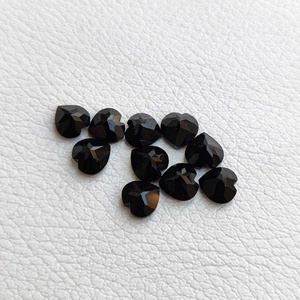Pierre précieuse en forme de cœur à facettes en onyx noir naturel de 3mm à 10mm pour la fabrication de bijoux à prix de gros auprès d'un fournisseur en ligne - Product Image 4