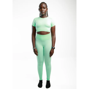 Ensemble de leggings taille haute vert menthe pour femme avec crop top à manches courtes, coupe skinny longue, respirant, pour le yoga - Product Image 5