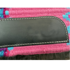 Manta de Silla de Montar Occidental de Alta Calidad al por Mayor, Rosa, Geométrica, de Mezcla de Lana, con Parche de Cuero Resistente - Product Image 3