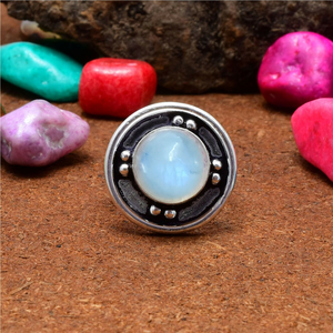 Bague en pierre de lune, argent sterling 925, faite à la main, bijou pour elle - Product Image 1