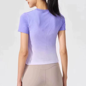 Rashguard une pièce à manches courtes avec fermeture éclair pour femme, idéal pour le surf, la natation et le BJJ, Rashguard sublimé à manches courtes pour femme - Product Image 4