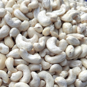 Hot Sale 2023 Raw Cashew <b>Nuts</b> Cashew <b>Nuts</b> WW180, WW240, WW320, LP, WS Cashew <b>Nuts</b> Wholesale Ready To Ship - Product Image 1