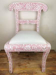 Silla Tradicional de Madera con Incrustaciones de Hueso Rosa y Tapicería Blanca, Respaldo Estilo Queen Anne, Mueble de Salón Hecho a Mano, Estilo Antiguo - Product Image 5