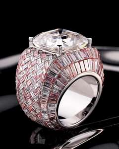 Anillo Cruzado de Lujo con Incrustaciones de Moissanita de 14 Quilates, Sin Níquel, Sin Plomo, Acabado en Oro y Plata, Joyería Hip Hop, Estilo Unisex Atrevido - Product Image 1