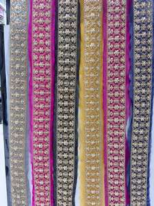 ผ้าลูกไม้ปักลายดอกไม้สีทองบนผ้าเน็ตสำหรับตกแต่งขอบผ้าส่าหรีเจ้าสาว, ผ้าคลุมไหล่เลเฮนกา และการตกแต่งเสื้อผ้า - Product Image 5