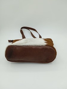Bolsos Tote de Piel con Pelo de Primera Calidad, Elegantes y Profesionales, Personalizables en Grandes Cantidades, Resistentes al Agua - Product Image 2
