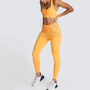 Conjunto Deportivo de Yoga, Ropa Deportiva Elegante con Diseño Sólido, Logotipo Frontal, Ecológico, Transpirable, Cintura Alta Elástica, Spandex - Product Image 2