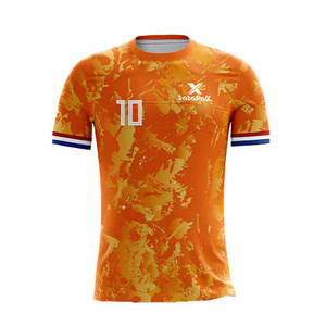 Camiseta de Fútbol Profesional para Hombre Adulto, Incluye Pantalones Cortos, Hecha con Material 100% Poliéster, Transpirable y Ligero - Product Image 1