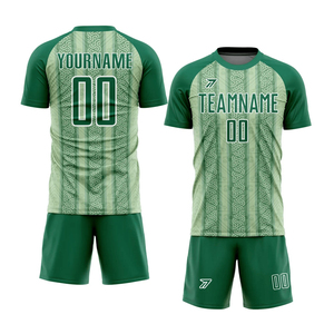 Ensemble d'uniformes de football pour jeunes enfants, OEM, polyester doux et respirant, numéro personnalisé, nom, logo d'équipe, maillot, vente en gros, usine du Pakistan - Product Image 1