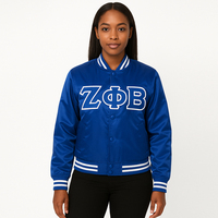 Blouson Bomber Rose en Satin Personnalisé pour Femme – Tendance Actuelle avec Broderie Lettres Grecques de Sororité – Veste Universitaire en Soie Satinée