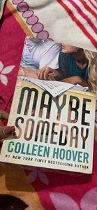 Peut-être un jour, de Colleen Hoover, livre de poche anglais sur l'amour et les relations - Product Image 3