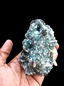 เฮอแลนไดต์สีเขียวธรรมชาติสวยงาม พร้อมแร่สติลบิท ชุดสะสมคริสตัลพรีเมียม สำหรับตกแต่ง โชว์ หรือเป็นของขวัญเพื่อสุขภาพ - Product Image 3