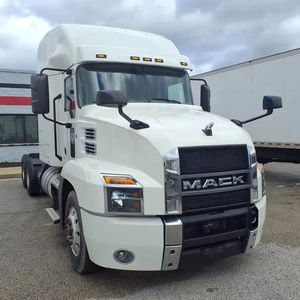 Cabeza tractora diésel 6x4 de chasis reforzado para transporte industrial y logística comercial - Product Image 1