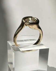 Anillo Espiral Moderno de Oro Amarillo de 14K/18K con Diamantes Redondos, Anillo de Compromiso con Diamantes Laterales, Joyería Minimalista de Lujo para Mujer - Product Image 3