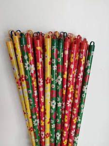 Palo de Escoba de Madera de Eucalipto Envuelto en PVC con Diseño Floral Colorido, Suministro de Fábrica - Product Image 4