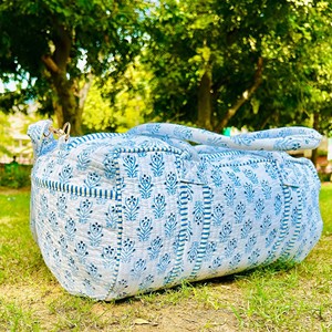Bolsa de Viaje de Fin de Semana Acolchada de Algodón Hecha a Mano, Bolsa de Lona de Gran Capacidad con Estampado de Bloques, Bolsa de Mano Duradera para Mujer - Product Image 5