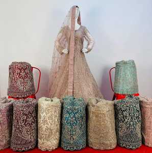 ชุดแต่งงานสไตล์ปากีสถานจากซัพพลายเออร์อินเดีย ชุดเดรสยาวสำหรับงานปาร์ตี้พร้อมผ้าคลุมไหล่ ผ้าเน็ต สำหรับเพื่อนเจ้าสาวและแขกในงานแต่งงาน - Product Image 2