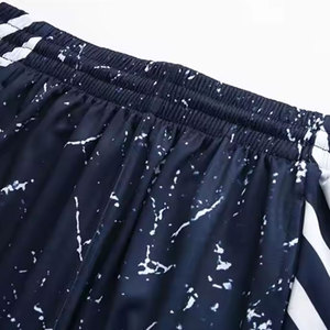 Tenue de basketball réversible en gros, 100 % polyester, uniforme d'équipe sportive personnalisé - Product Image 5