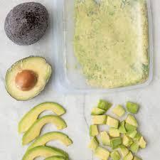 HIGH QUALITY IQF FROZEN AVOCADO <b>SLICES</b> / COMPETITIVE PRICE FROZEN FRUIT FOR FOODSERVICE CHAINS - Product Image 3