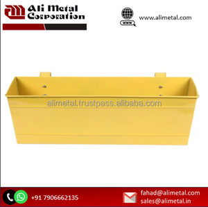 Jardinière en métal galvanisé Urban Oasis pour jardin de ferme Décoration extérieure intérieure et entièrement personnalisée - Product Image 3