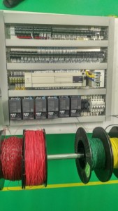 ตู้ไฟฟ้ากลางแจ้ง IP65 SPCC สำหรับอุตสาหกรรมและที่อยู่อาศัยในเวียดนาม  สามารถปรับแต่งสีได้ - Product Image 4
