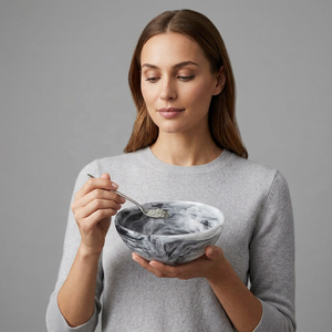 Ensemble de bols à fruits en résine faits à la main avec un design classique, écologiques et compatibles lave-vaisselle, pour les salades de fête, à utiliser dans la cuisine ou la salle à manger - Product Image 1