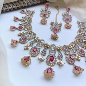 Joyería al por mayor para mujer con MOQ bajo, conjuntos de collar y aretes de moda indios y pakistaníes para novias, disponibles para la venta. - Product Image 4