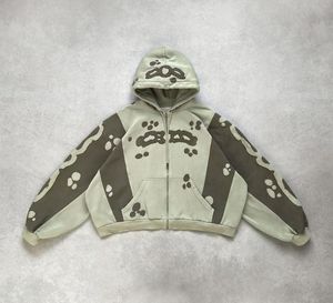 Sweat à capuche court bleu clair gothique unisexe, avec coutures apparentes effet vieilli, patch tribal ondulé appliqué, coupe oversize, style streetwear - Product Image 2