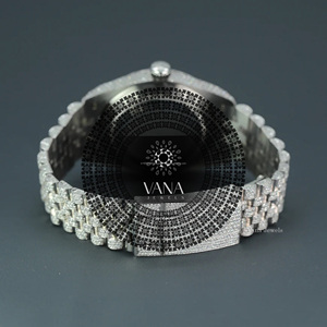 นาฬิกาข้อมือควอตซ์ทรง Tonneau ประดับเพชรเต็มเรือน VANA JEWELS สำหรับผู้ชาย ขนาด 42 มม. ตัวเรือนสแตนเลสสตีล ดีไซน์หรูหราทันสมัย - Product Image 3