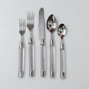 Ensemble de couverts en acier inoxydable de 5 pièces avec manches en verre finition argentée, compatibles lave-vaisselle, pour la table, le café et la maison - Product Image 1