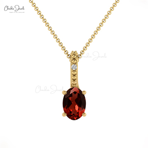 Nuevo Colgante de Oro Fino de 14k con Granate de 0.58 CT Engastado en Puntas y Diamantes Ocultos, Regalo para Novias - Product Image 1