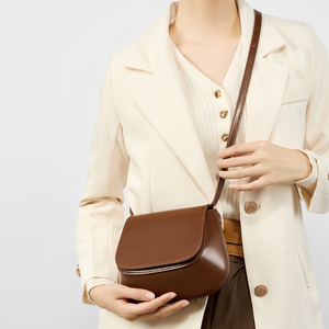 Bolso Bandolera de Cuero Genuino para Mujer, con Cierre, Correa de Cadena, Diseño Moderno y Portátil - Product Image 3