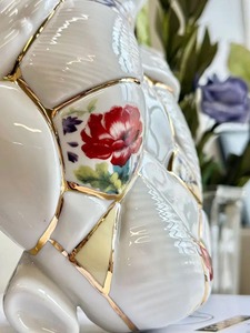 <span class=keywords><strong>Vase</strong></span> en porcelaine en forme de cœur <span class=keywords><strong>humain</strong></span> avec motif floral et bordure dorée, décoration de table, 8-16 pouces, style traditionnel - Product Image 6