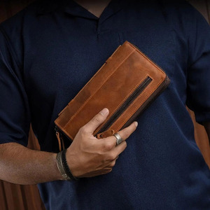 Pochette en cuir véritable, sac à main de soirée conçu pour les événements de luxe, les mariages et les réceptions formelles, à vendre - Product Image 1